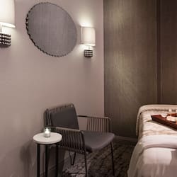 Couples treatment rooms, steam room, aromatherapy, hot stone massages