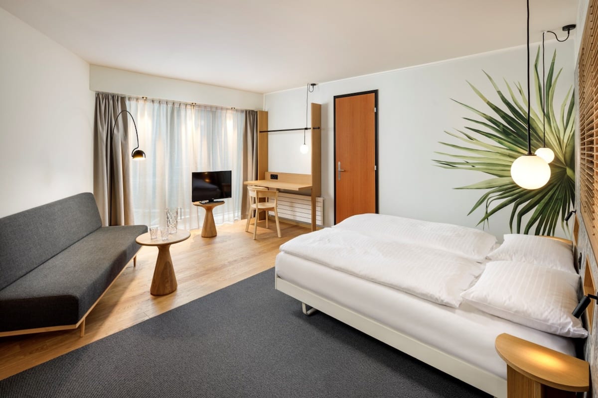 Chambre triple, 3 lits jumeaux | Literie de qualité, couette en duvet, minibar, coffre-fort
