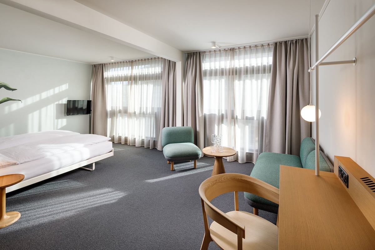Literie de qualité, couette en duvet, minibar, coffre-fort
