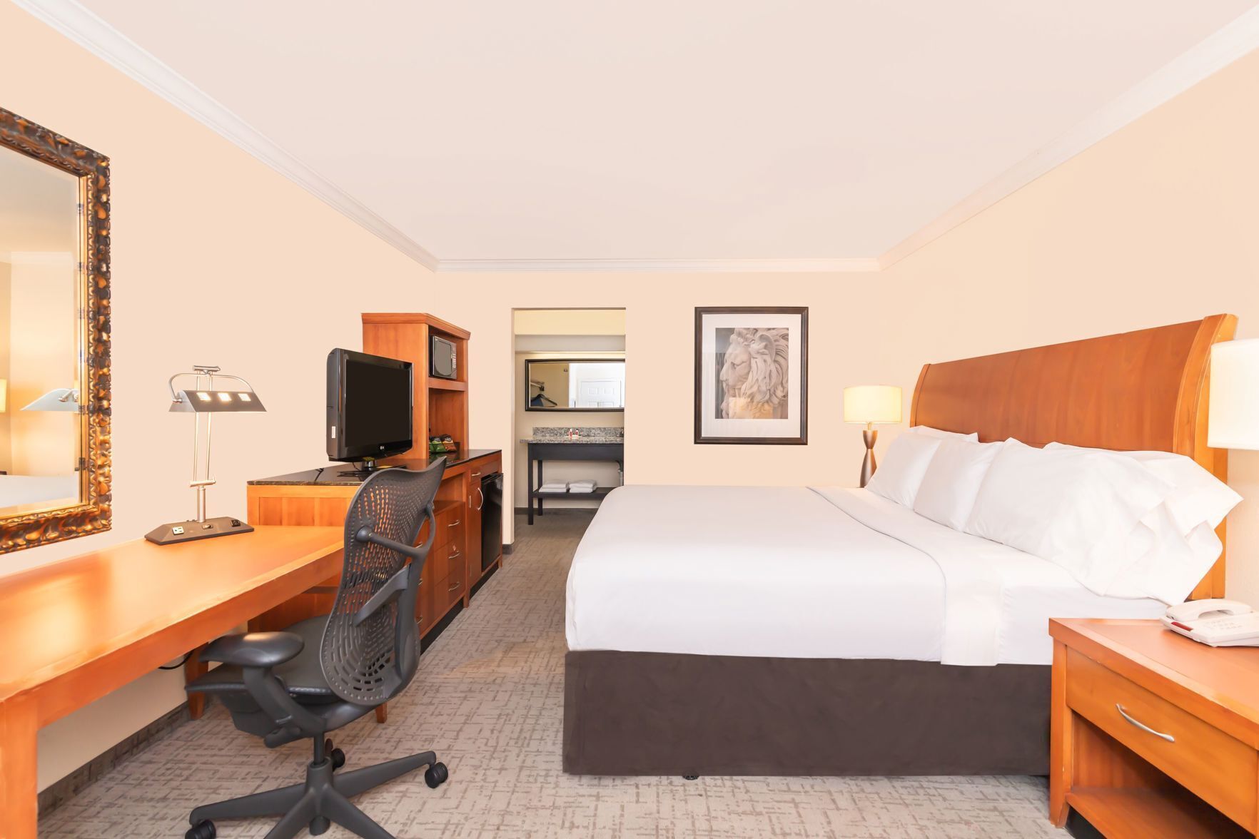 Pillowtop beds, minibar, individually decorated, individually furnished