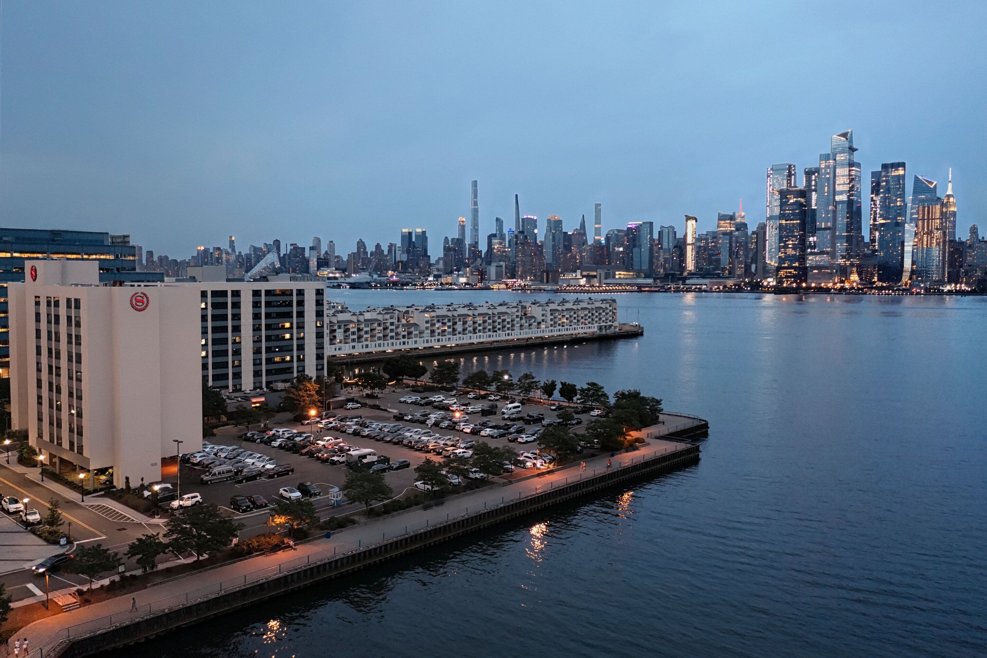 Photo - Sheraton Lincoln Harbor Hotel