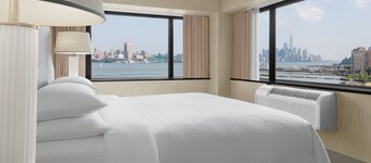 Sheraton Lincoln Harbor Hotel