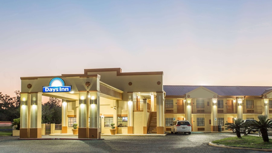 Days Inn by Wyndham Orange