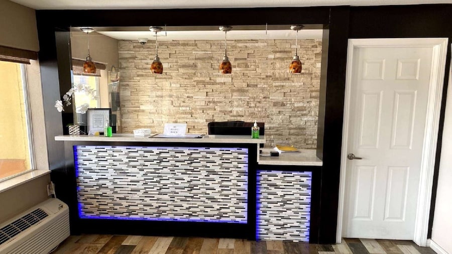 Days Inn by Wyndham Orange