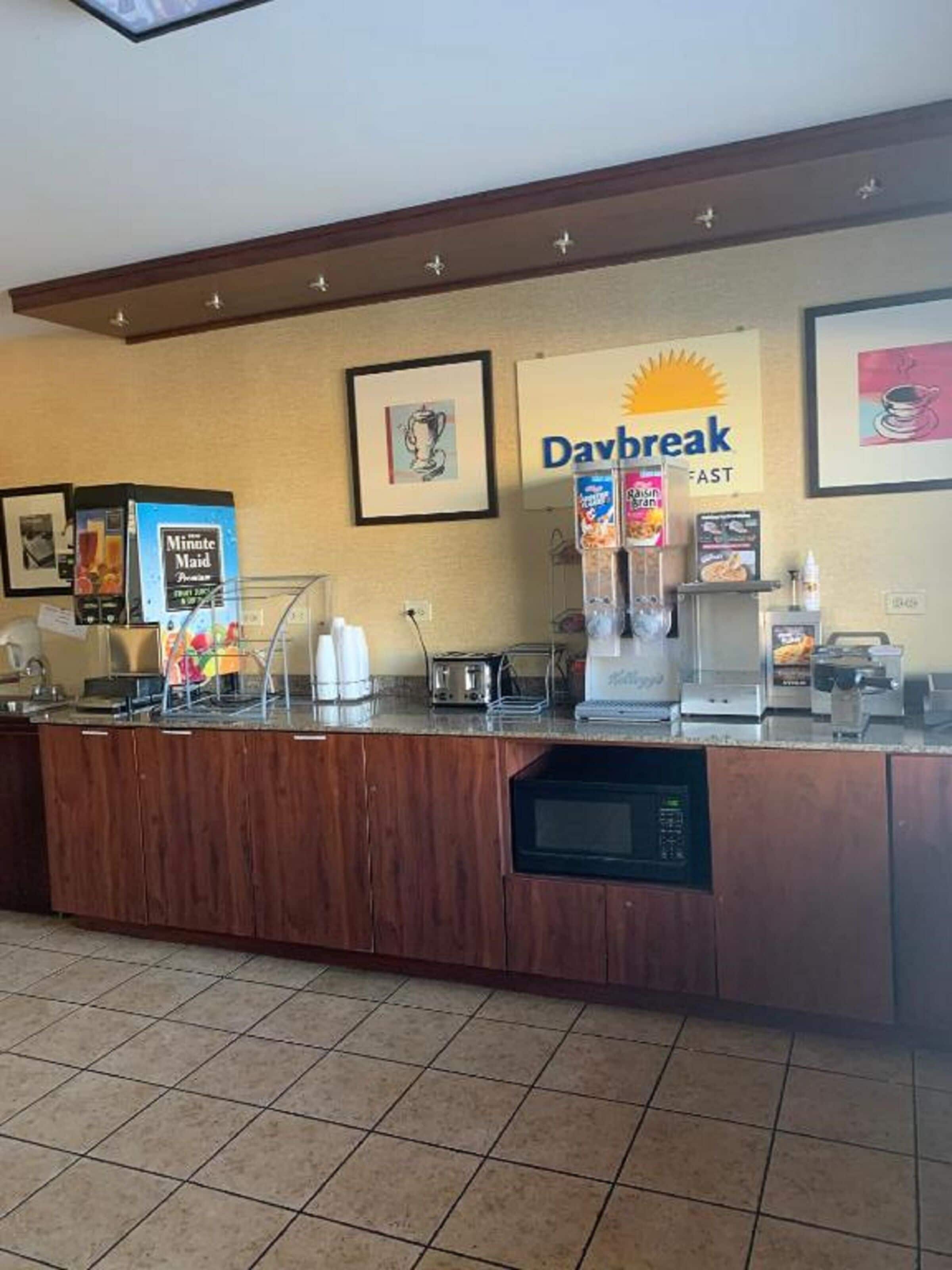 Foto - Days Inn by Wyndham Rockford I-90 Walking Distance to Casino