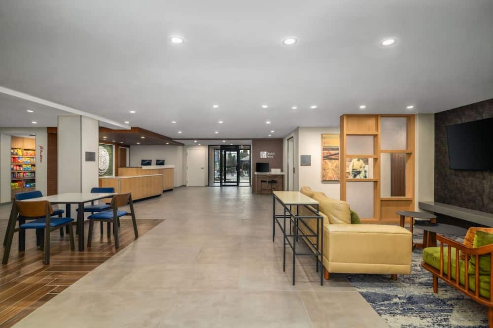 Fairfield by Marriott Inn & Suites Clinton