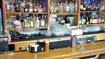 Bar (en la propiedad)