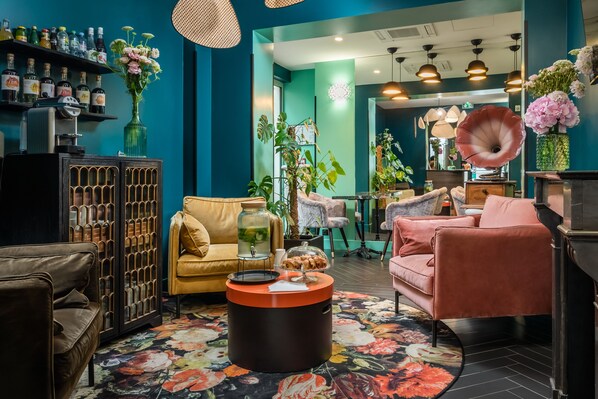 Lobby sitting area - Archétype Etoile (Paris)