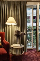 Quarto casal básico (Small) | Roupas de cama premium, edredons de pluma, camas com colchões pillow-top