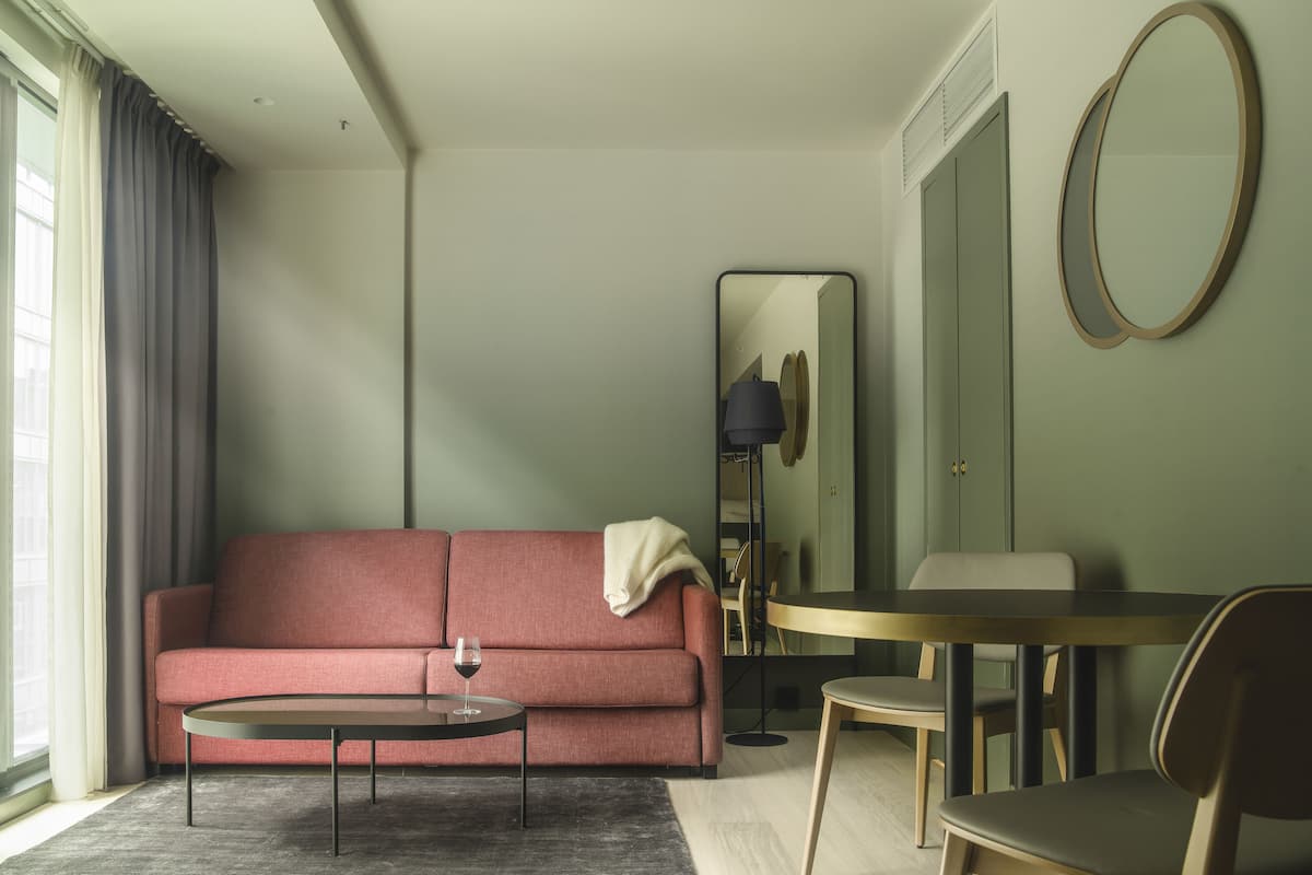 Deluxe Double Room, 1 King Bed | Minibar, in-room safe, desk, blackout drapes