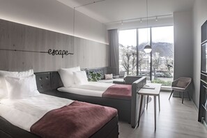 Deluxe Twin Room, 2 Single Beds, Accessible, Park View