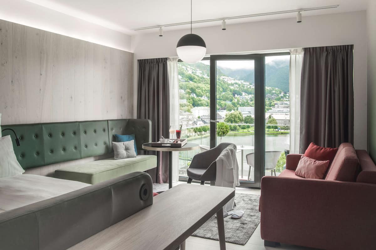 Deluxe Double Room, Balcony | Room amenity