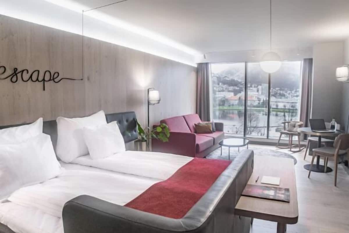 Minibar, in-room safe, desk, blackout curtains
