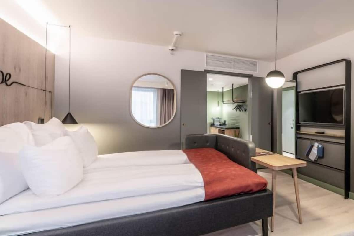 Minibar, in-room safe, desk, blackout curtains