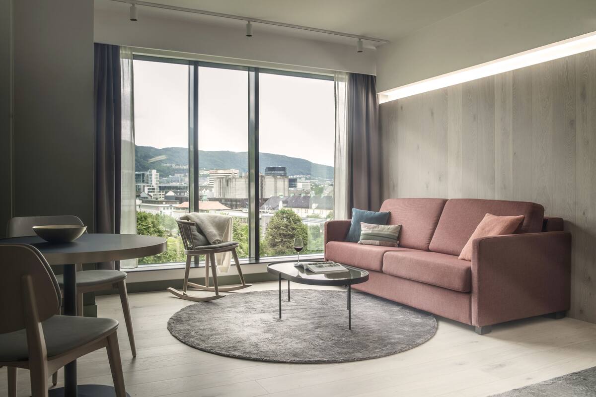 minibar, in-room safe, desk, blackout curtains