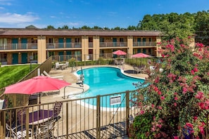 Seasonal outdoor pool