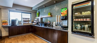 La Quinta Inn & Suites by Wyndham San Diego Mission Bay