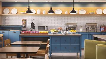 Free daily continental breakfast