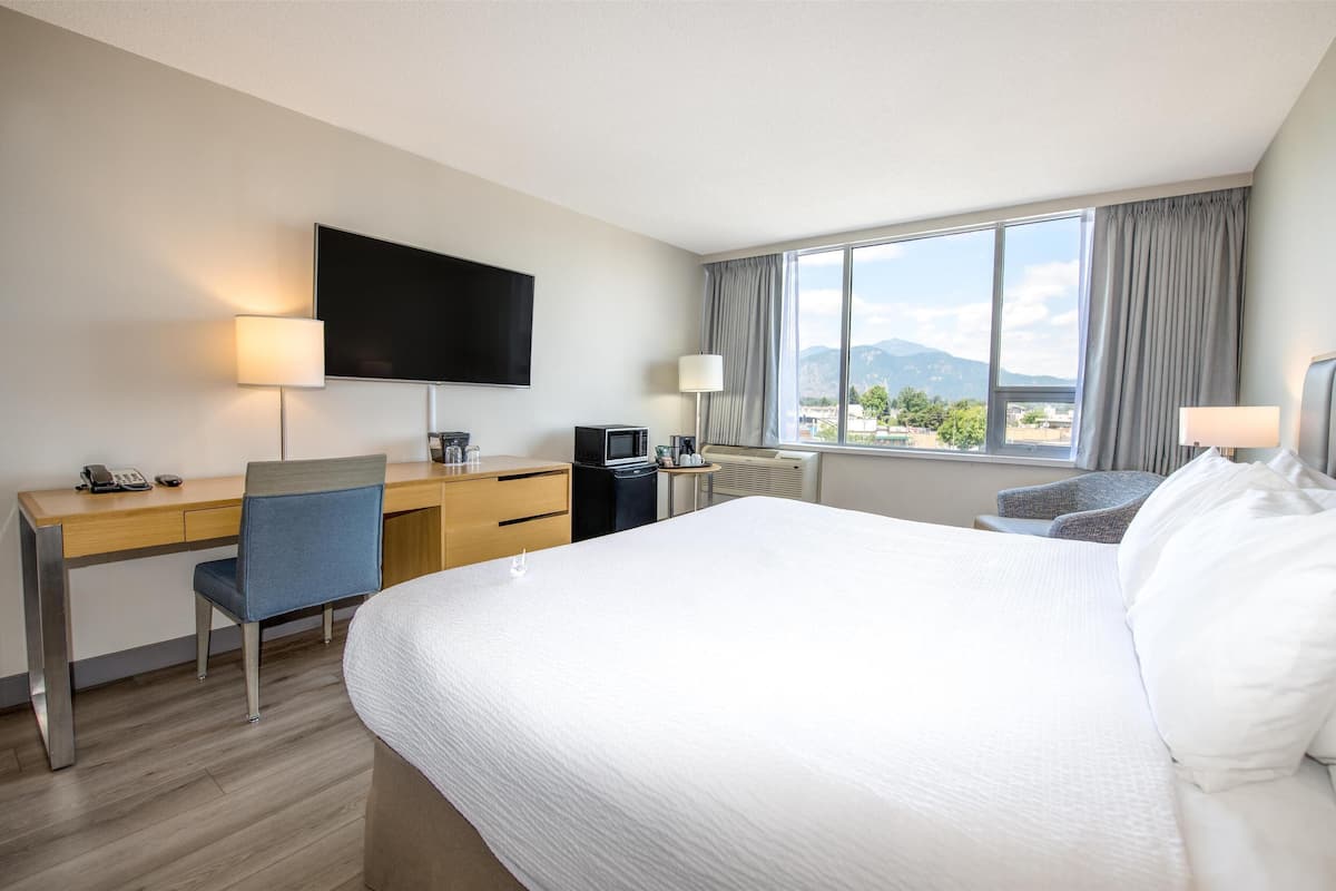 room, 1 king bed (coast king) | view from room