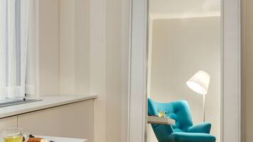 Minibar, in-room safe, desk, soundproofing