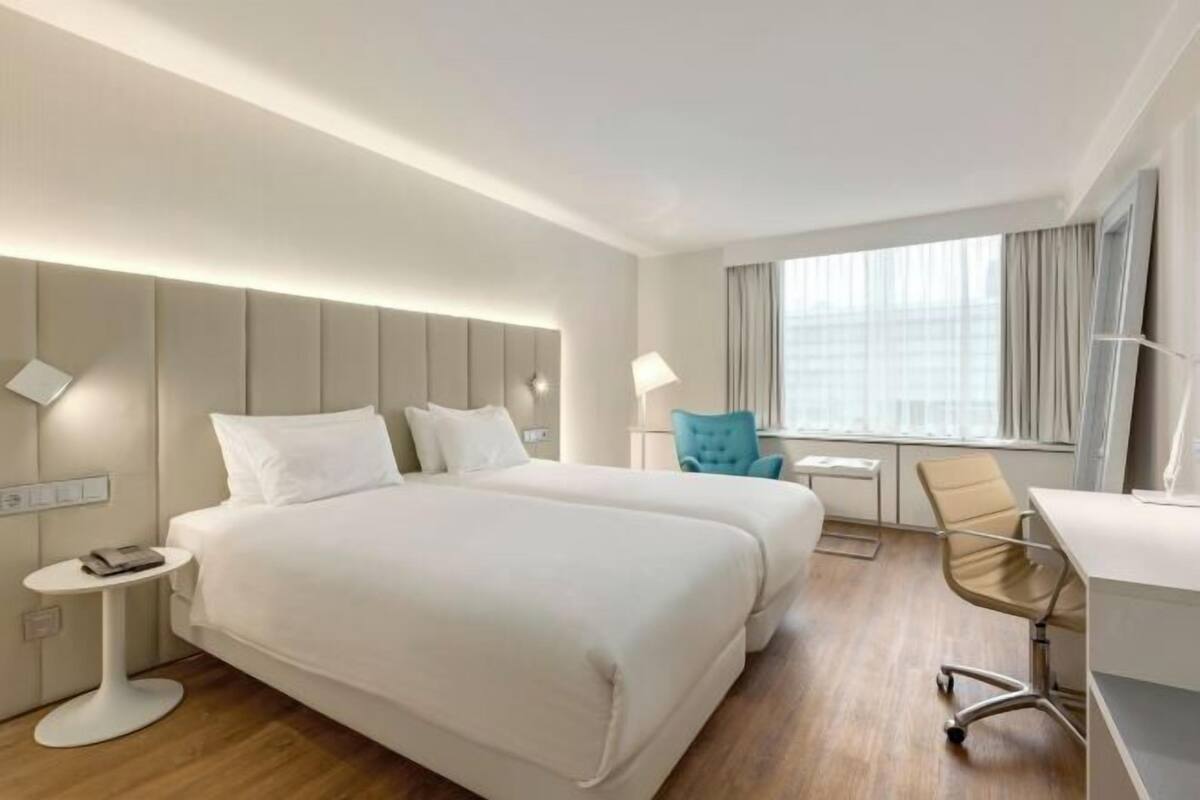 Minibar, in-room safe, desk, soundproofing