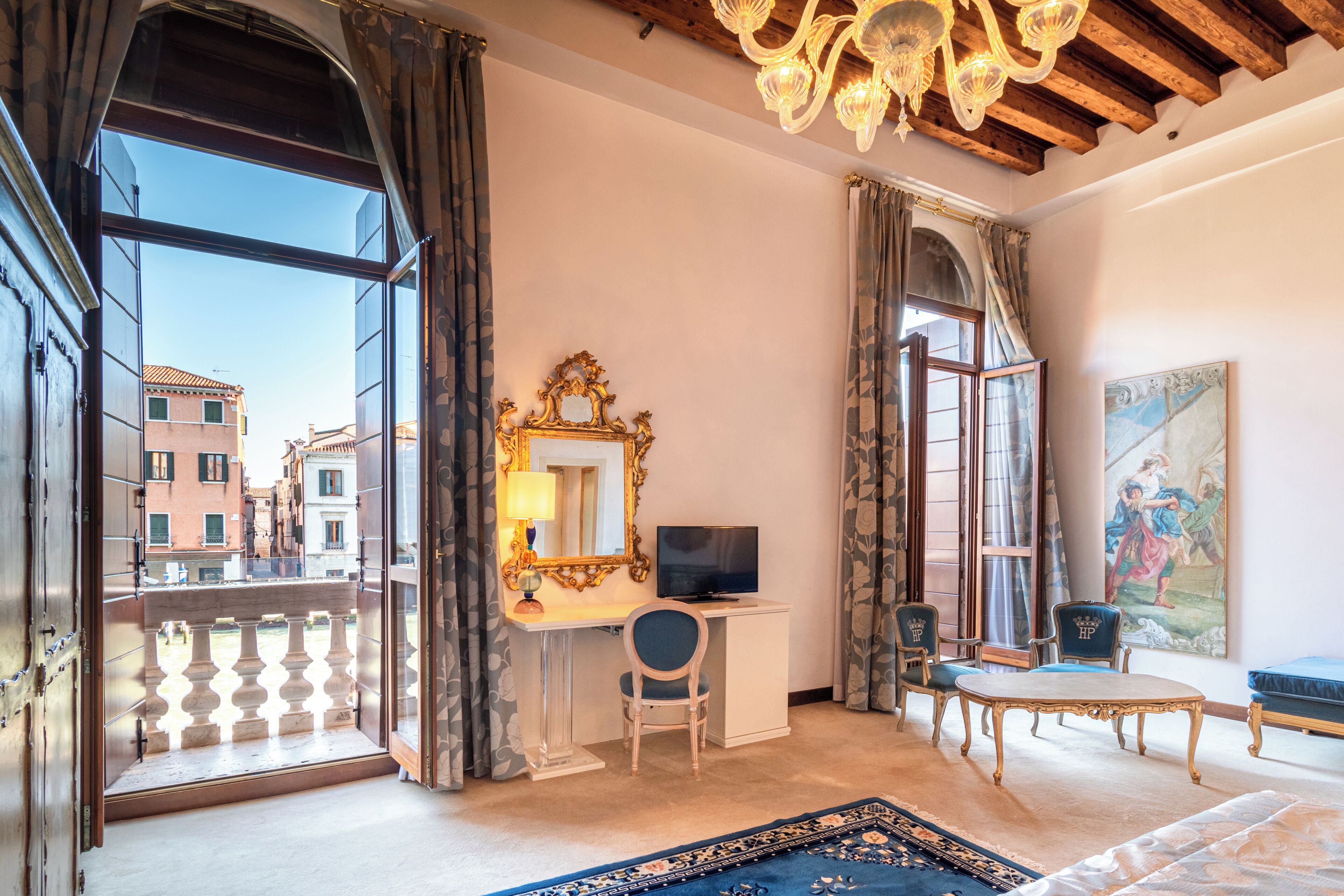 Chambre Deluxe Double ou avec lits jumeaux, vue canal | Vue de la chambre