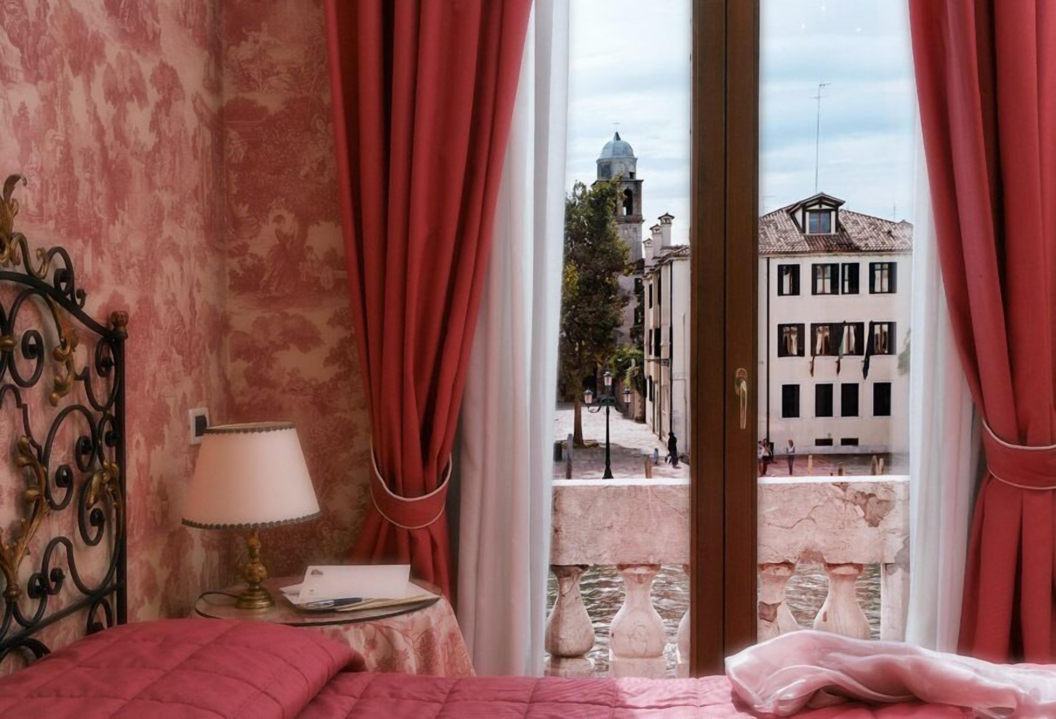 Suite Junior, vue canal