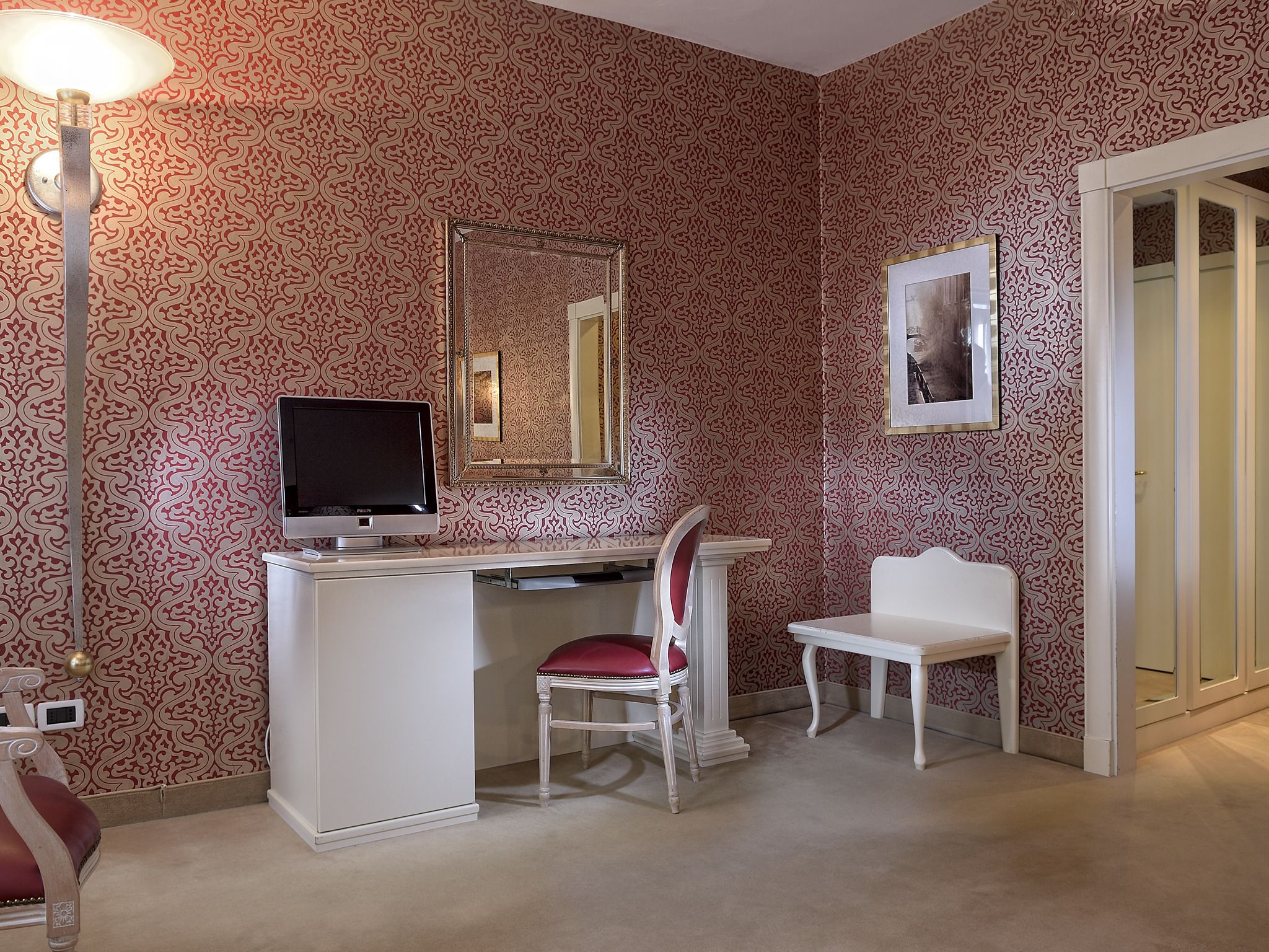 superior room, canal view | premium bedding, minibar, in-room safe, individually decorated