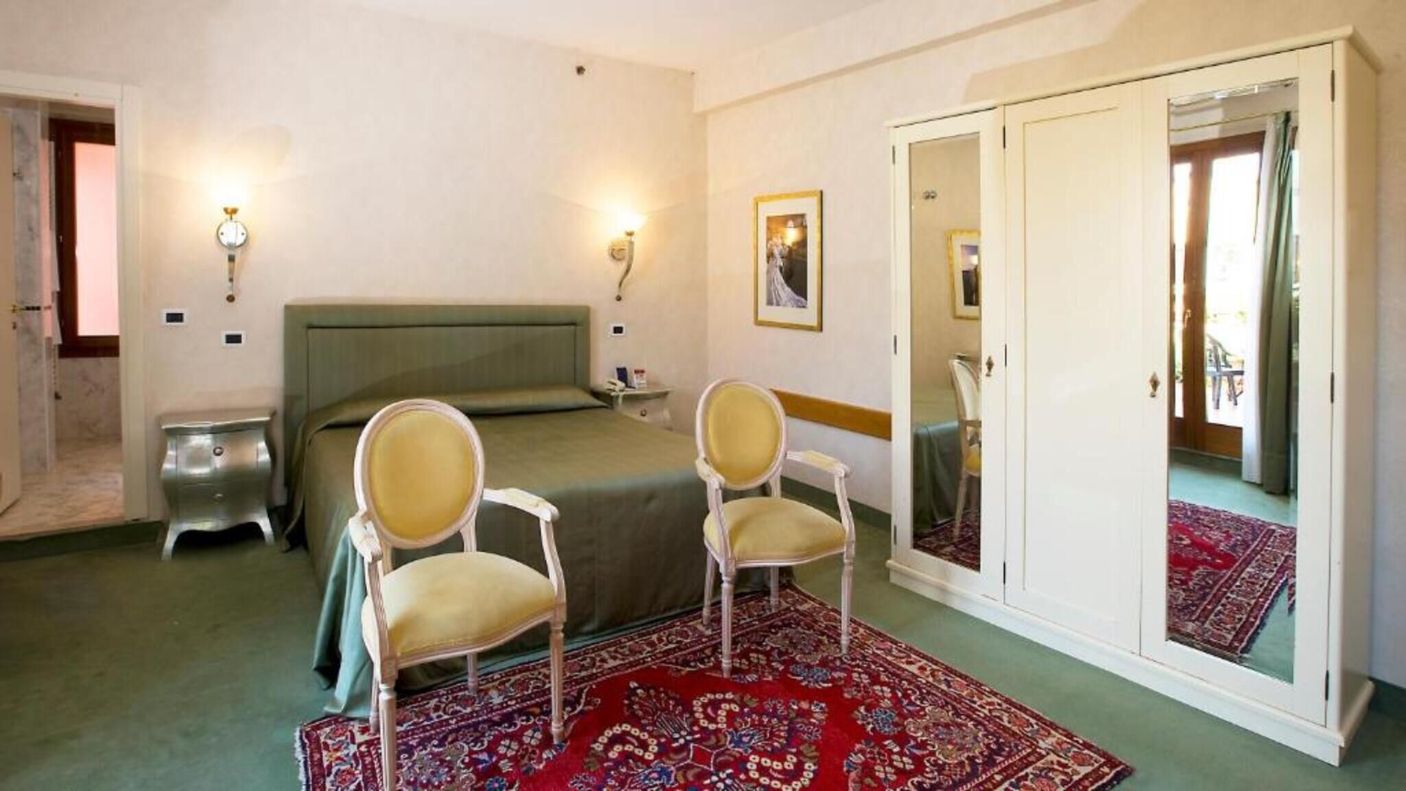Literie de qualité supérieure, minibar, coffres-forts dans les chambres