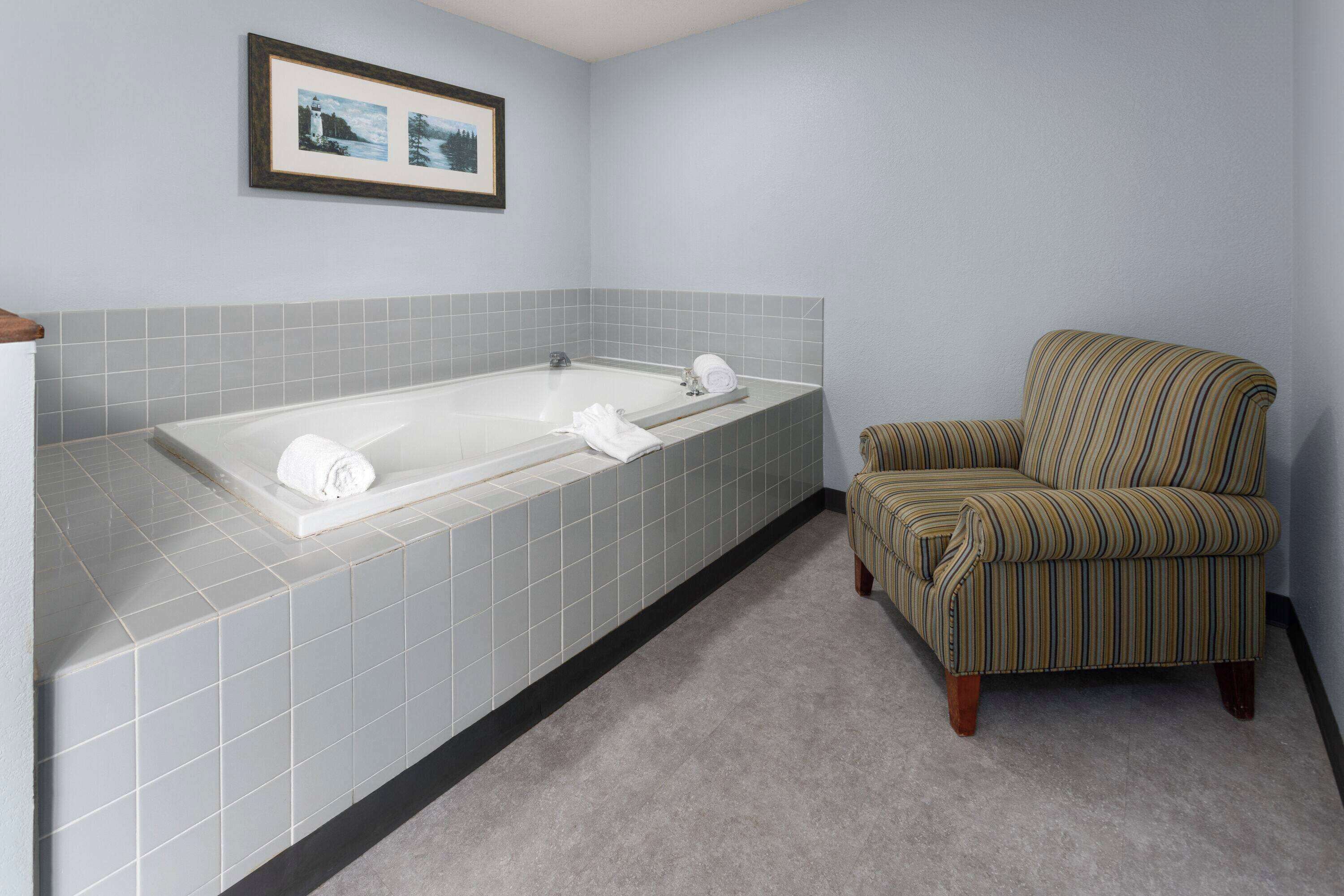 1 King Bed, Non-Smoking  | Desk, blackout curtains, iron/ironing board, free cots/infant beds