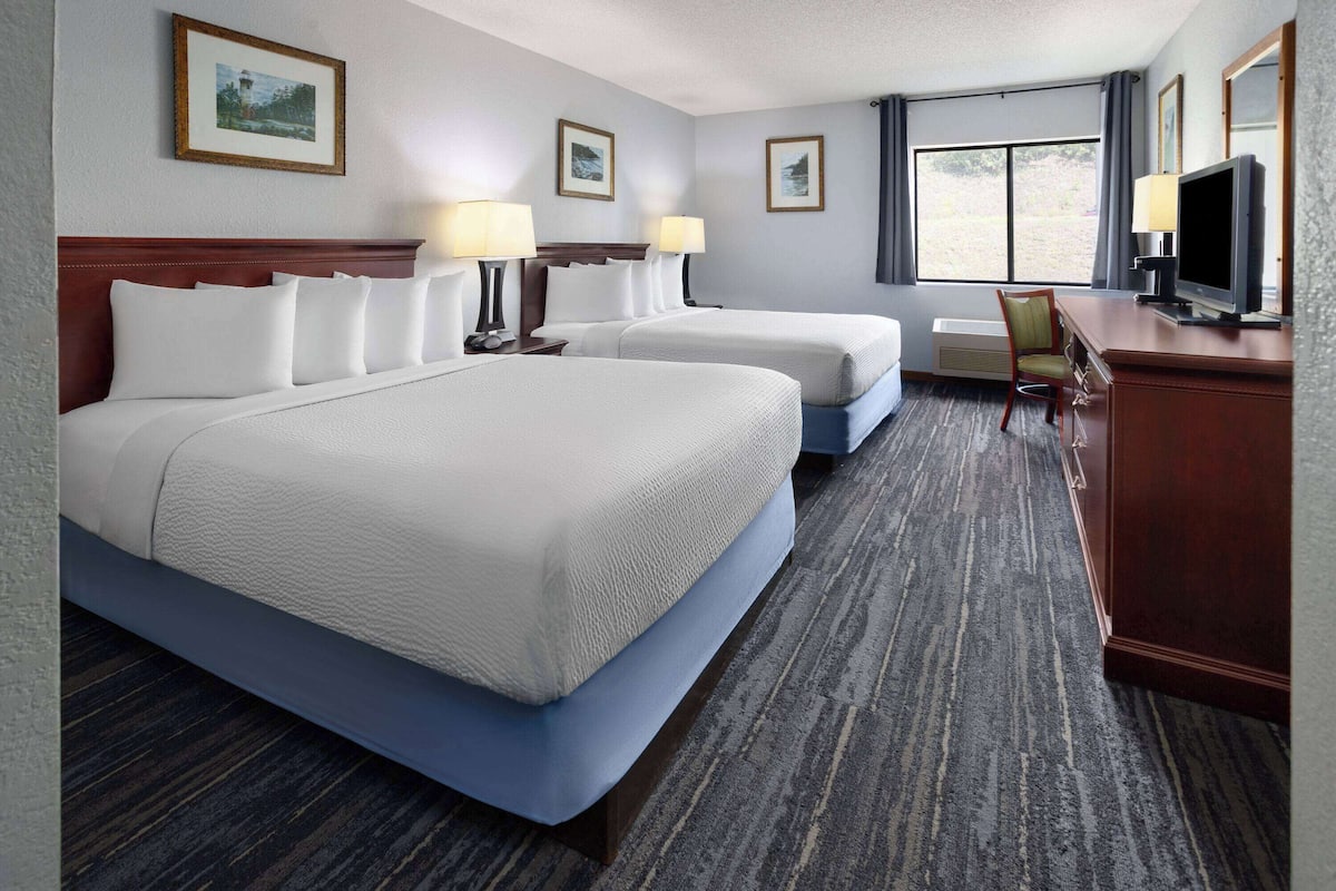 Standard Room, 2 Queen Beds