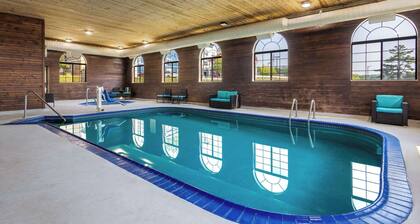 Days Inn by Wyndham Iron Mountain