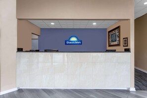 Reception - Days Inn by Wyndham Carlisle North (Carlisle)