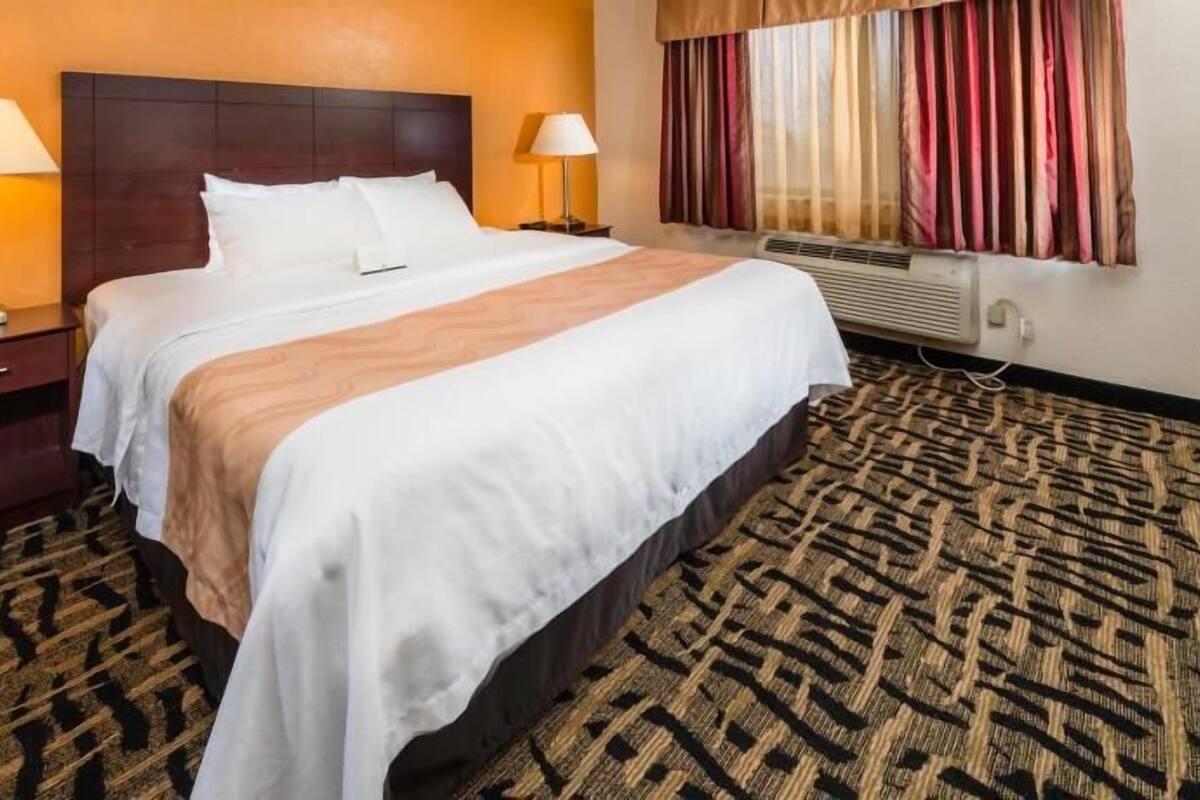 Egyptian cotton sheets, premium bedding, down comforters