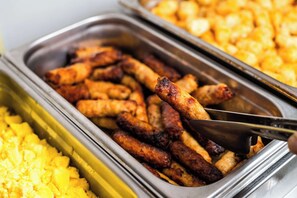 Free daily buffet breakfast