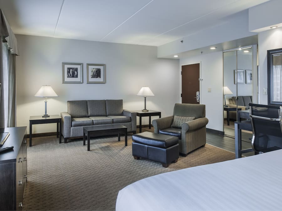 In-room safe, desk, laptop workspace, blackout curtains