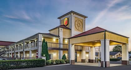 Super 8 by Wyndham Columbia