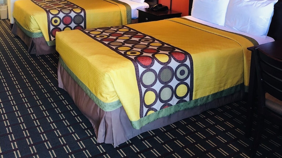 Executive Inn & Suites
