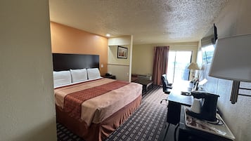 Habitación, 1 cama de matrimonio grande, no fumadores | Cortinas opacas, tabla de planchar con plancha, wifi gratis