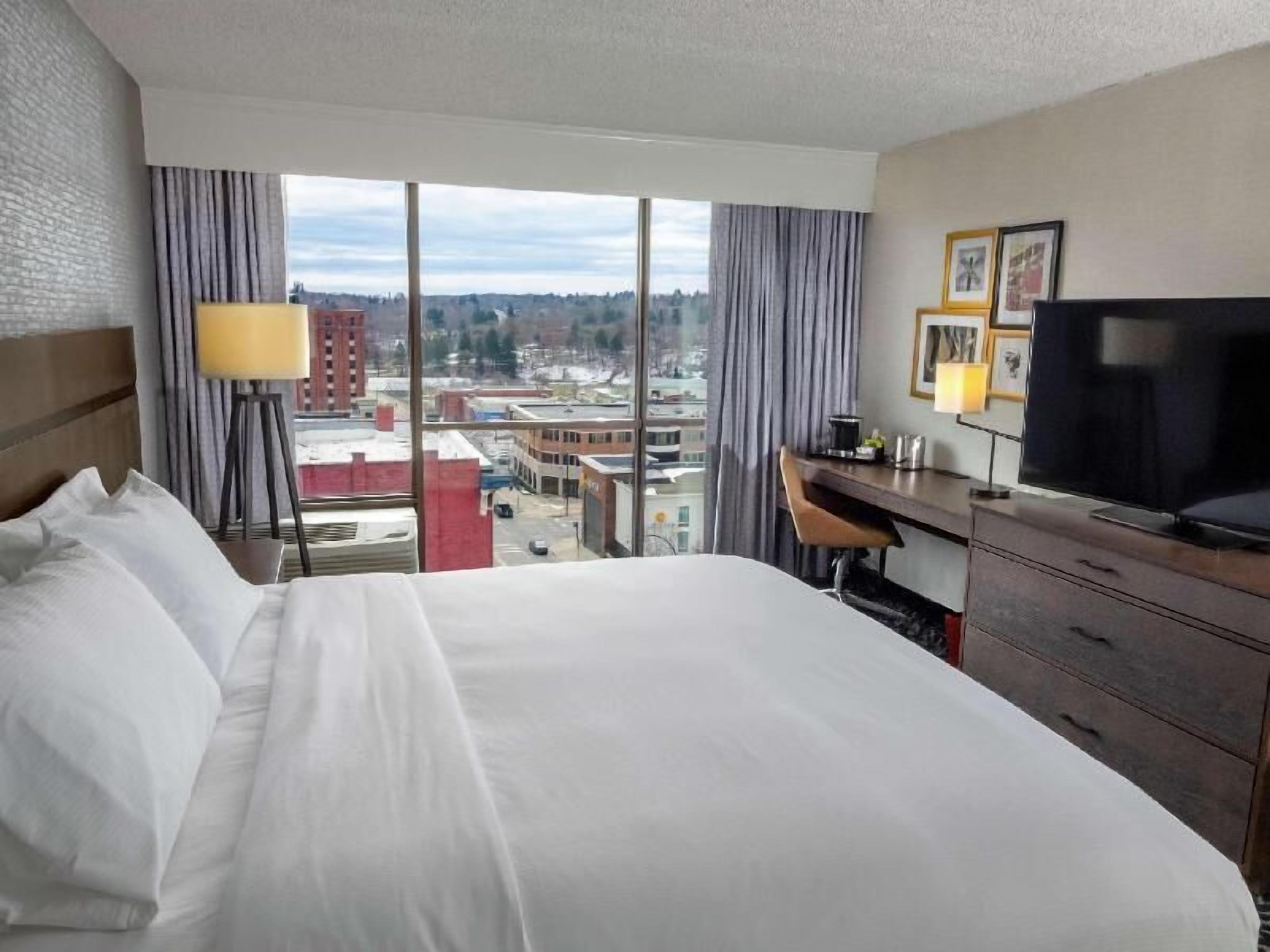 In-room safe, desk, laptop workspace, iron/ironing board