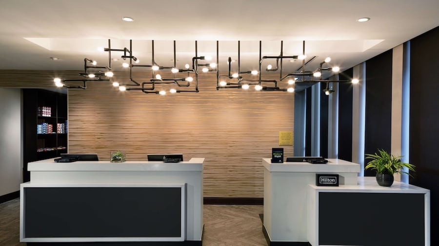 DoubleTree by Hilton Jamestown