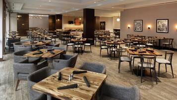 Breakfast, lunch and dinner served