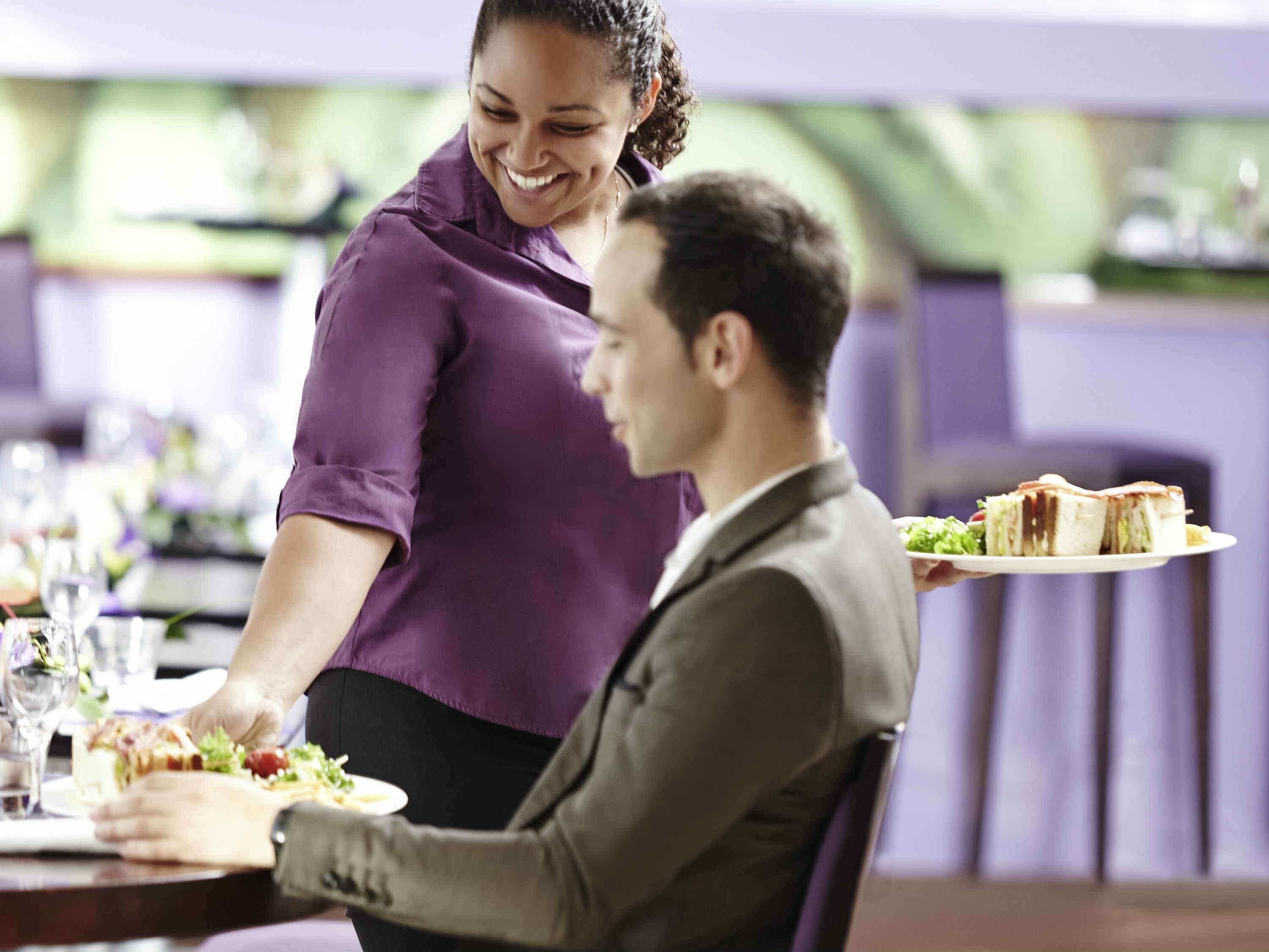 breakfast, lunch, dinner served; british cuisine