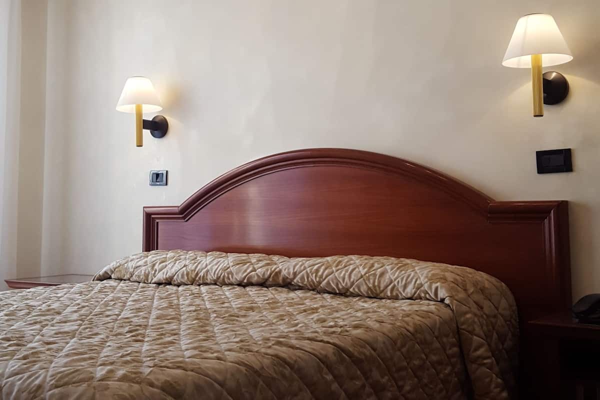 Down duvets, minibar, in-room safe, soundproofing