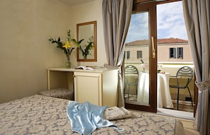 Down comforters, minibar, in-room safe, soundproofing