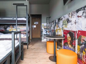 Down comforters, desk, blackout drapes, free WiFi - a&o Hostel Milano Ca Granda (Milan)