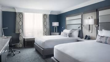 Habitación estándar, 2 camas de matrimonio | Ropa de cama de alta calidad y colchones con acolchado adicional