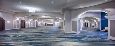 Rosen Centre Hotel - Image 2