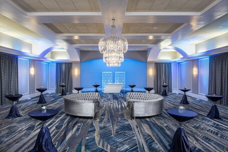 Rosen Centre Hotel - Image 17