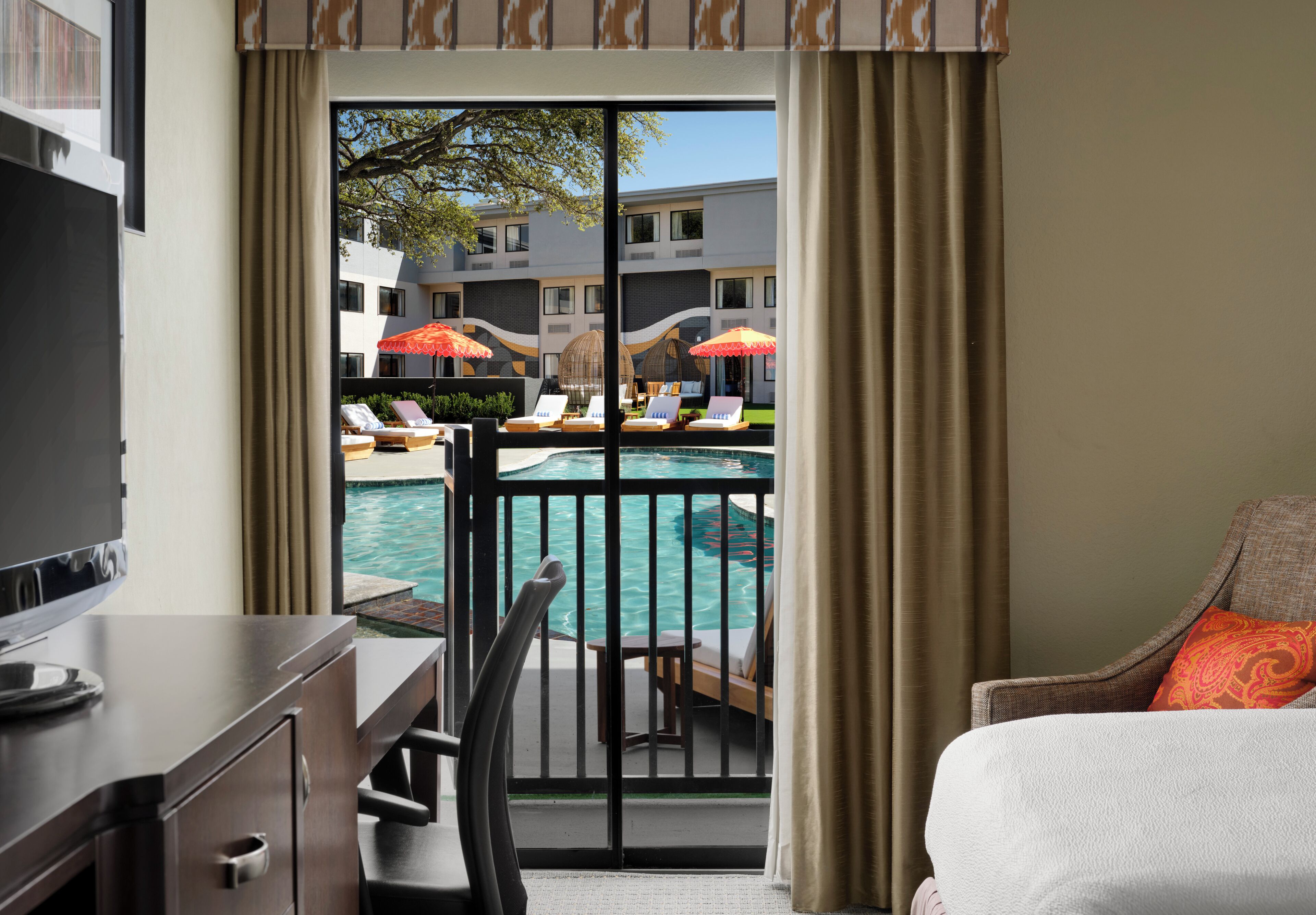 In-room safe, desk, iron/ironing board, free cots/infant beds